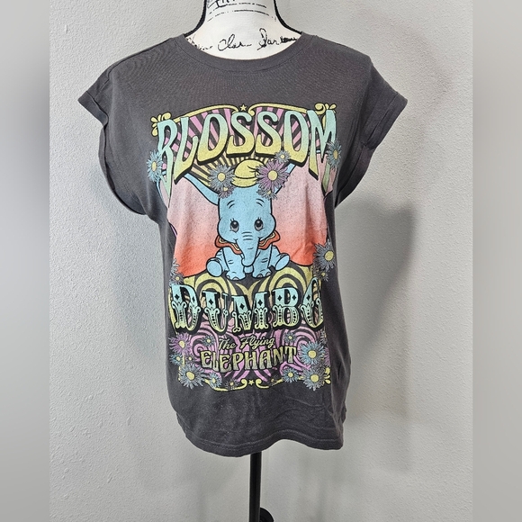 Disney Tops - Dumbo graphic sleeveless t-shirt